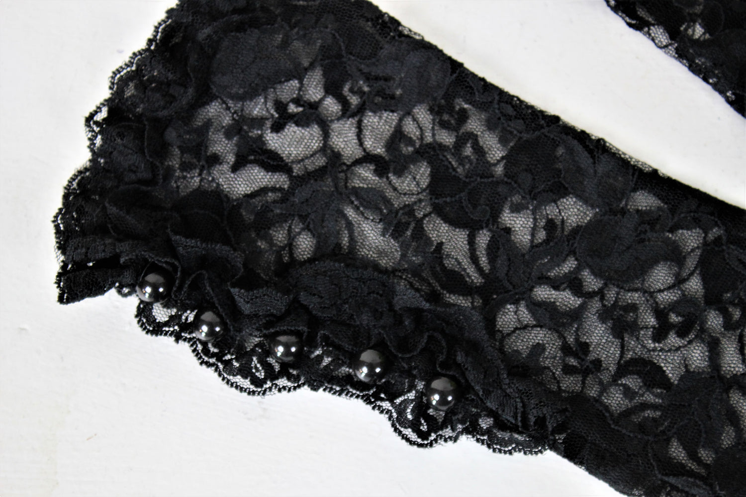 Vintage 1990s Black Lace Fingerless Gloves With Buttons and Bows 