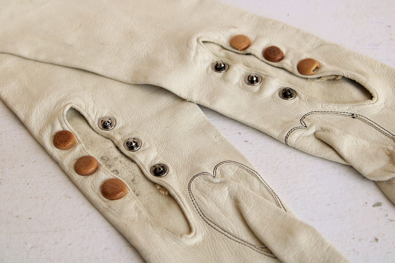 Vintage Early 1900s Ivory Kid Leather Gloves Elbow Length