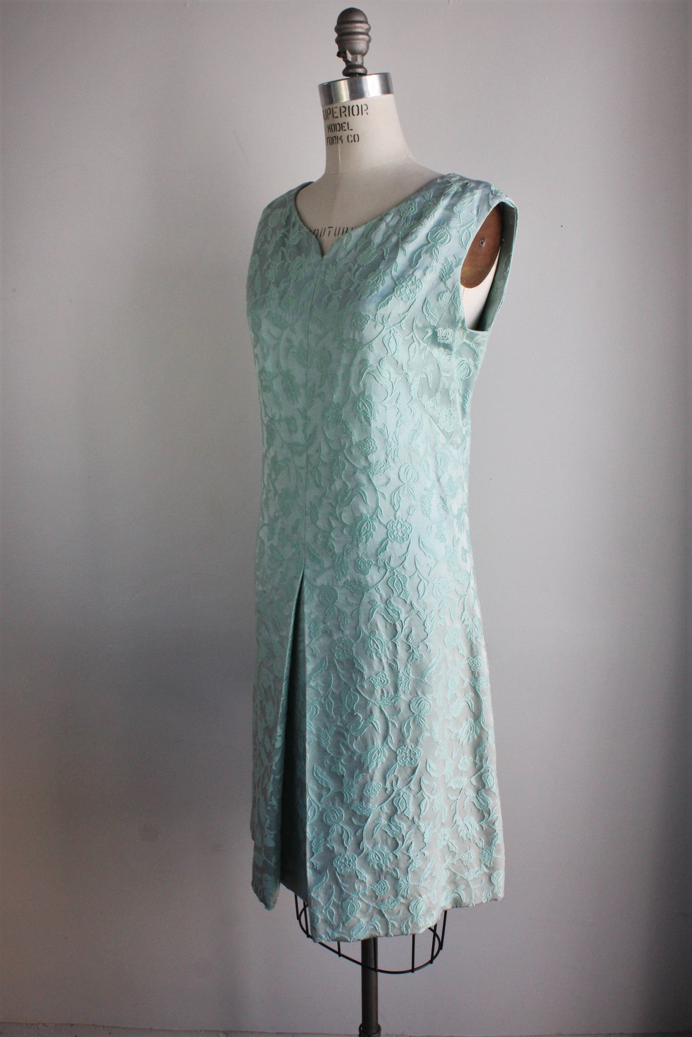 Vintage 1960s Mollie Parnis Mod Dress