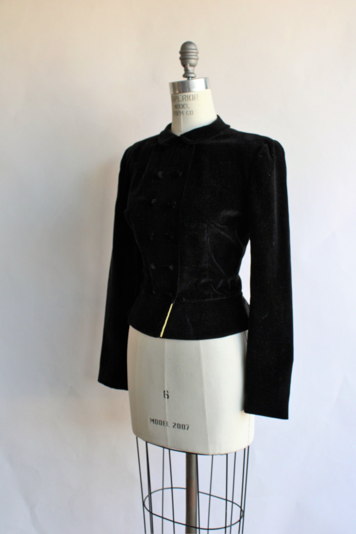 Vintage 1940s 1950s New Look Velvet Jacket by Nona Originals