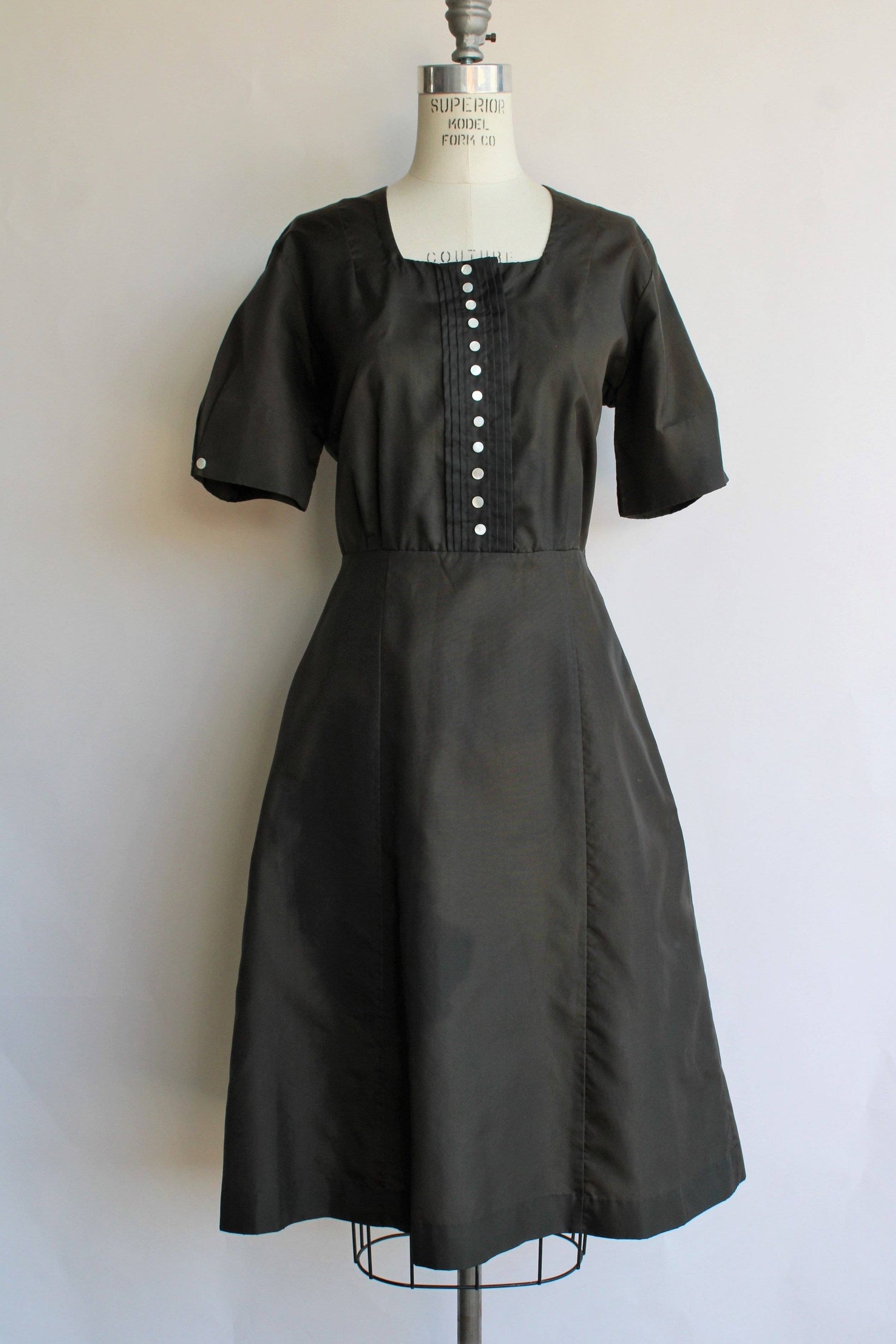 Vintage 1940s Uniform Dress in a Shirtwaist Style – Toadstool Farm Vintage