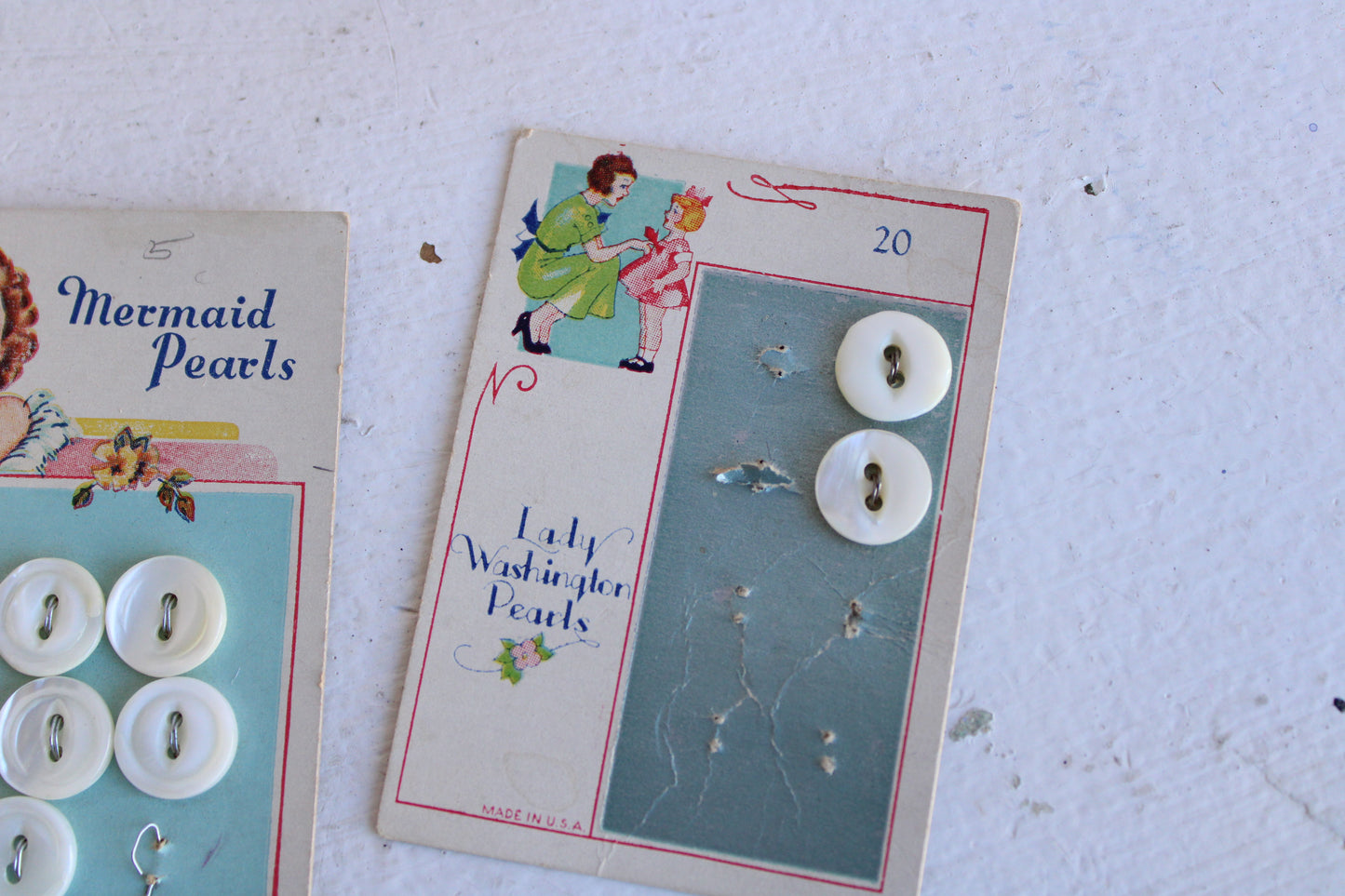 Vintage 1930s Buttons On Card / Set Of Four, 12 Buttons Total