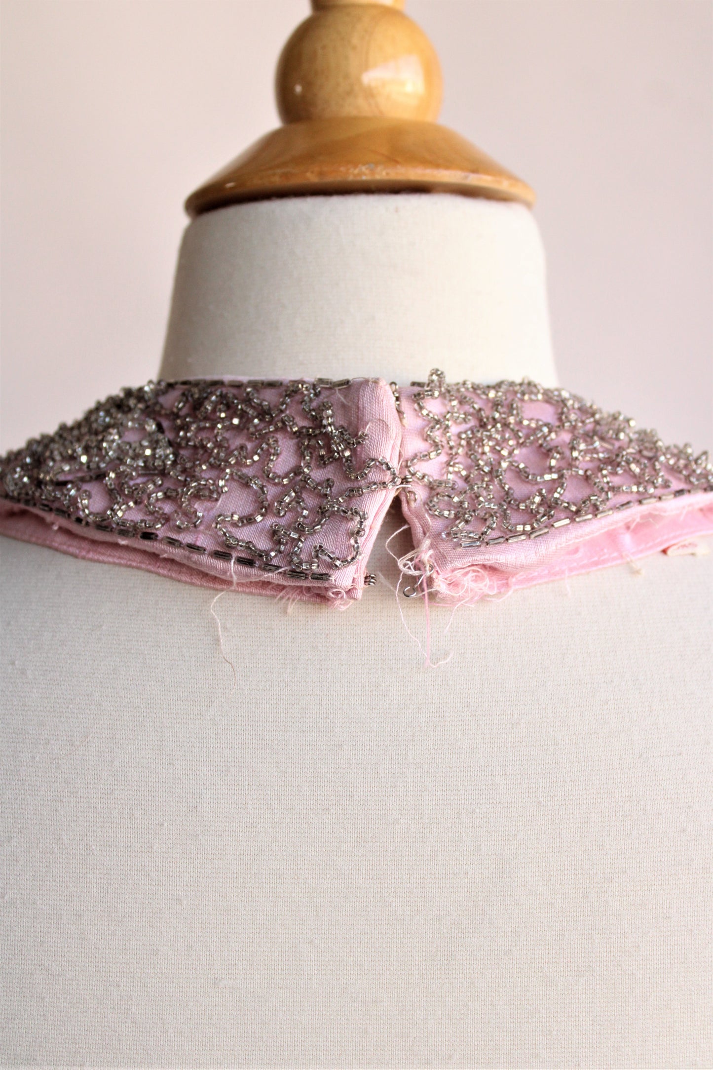 Vintage 1960s Beaded Pink Dress Collar