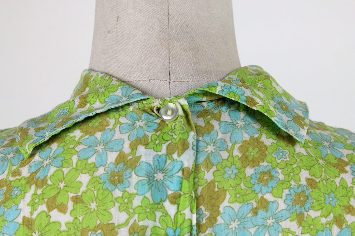 Vintage 1960s Floral Blouse by Melray