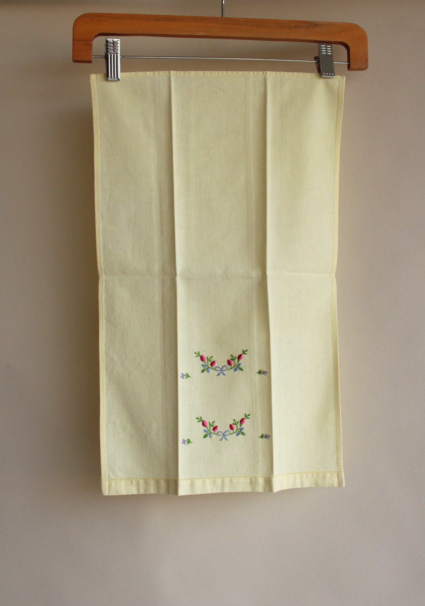 Vintage Yellow Fingertip Towel