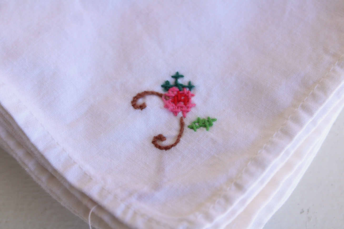 Vintage Set of Eight 1950s 1960s Embroidered White Cloth Napkins