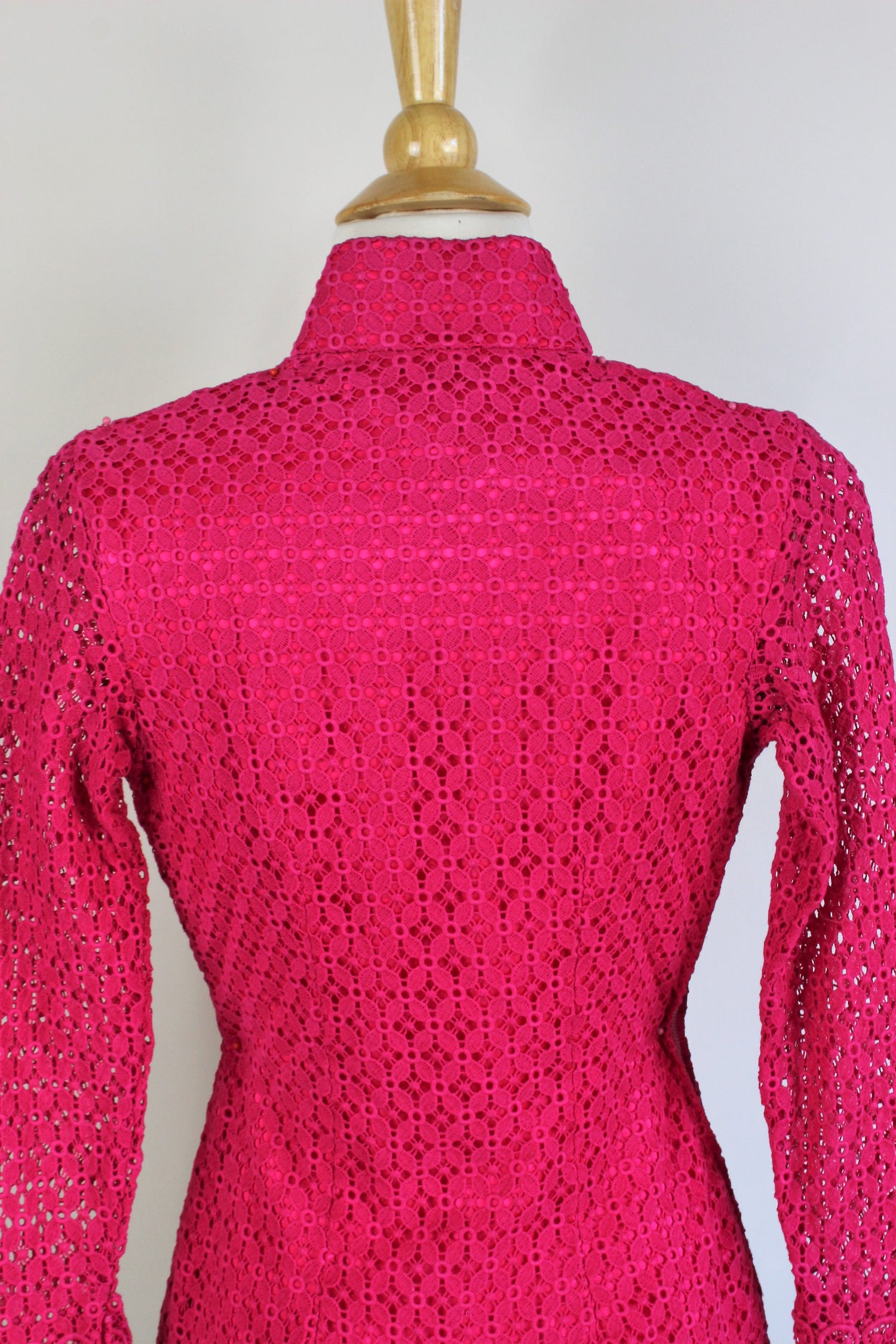 Vintage 1960s Raspberry Pink Crochet Lace Cheongsam Dress