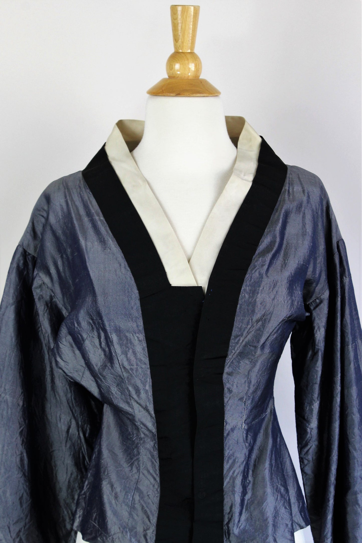 Vintage Short Haori Silk Kimono Blouse