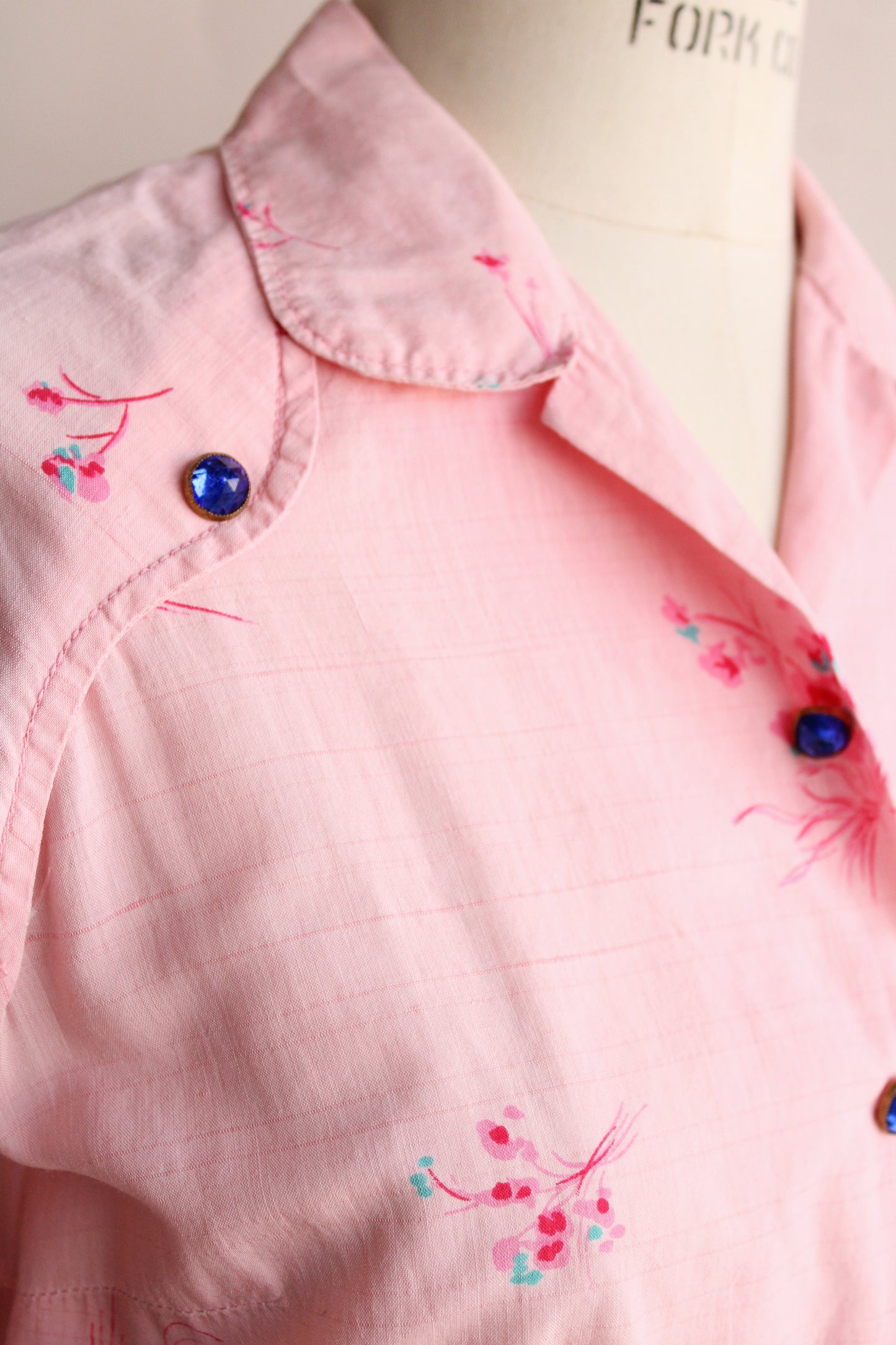 Vintage 1940s Pink Floral Dress with Pockets