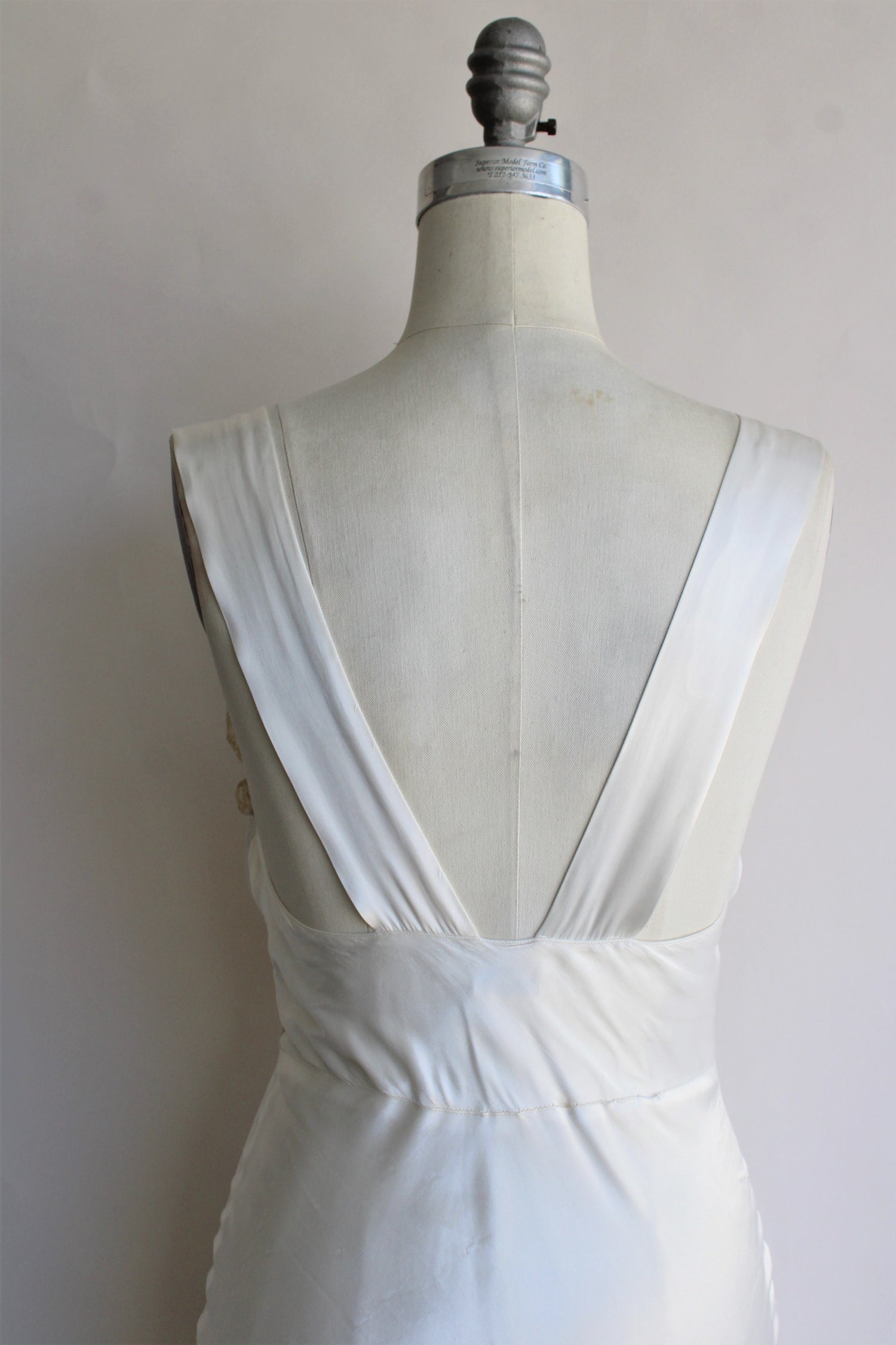 Vintage 1940s Silk Winter White Nightgown