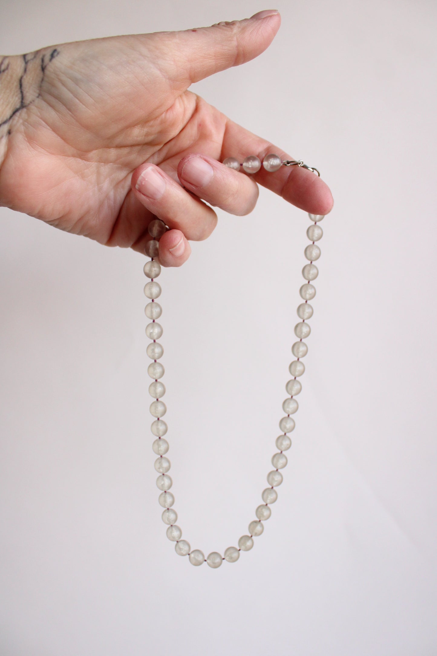 Vintage 1960s Frosted Bead Necklace
