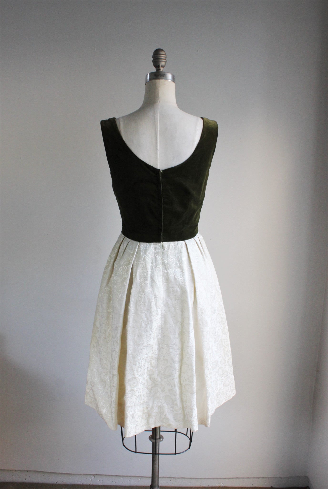 Vintage 1960s Party Dress, Dark Green Velvet Bodice White Damask Skirt ...
