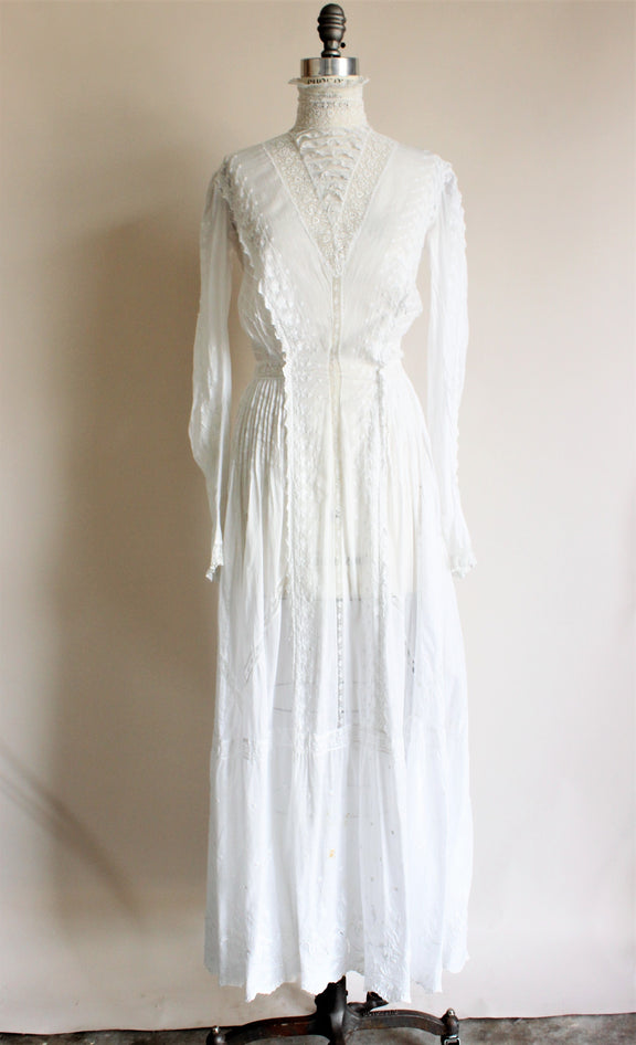 Antique Edwardian White Dress, 
