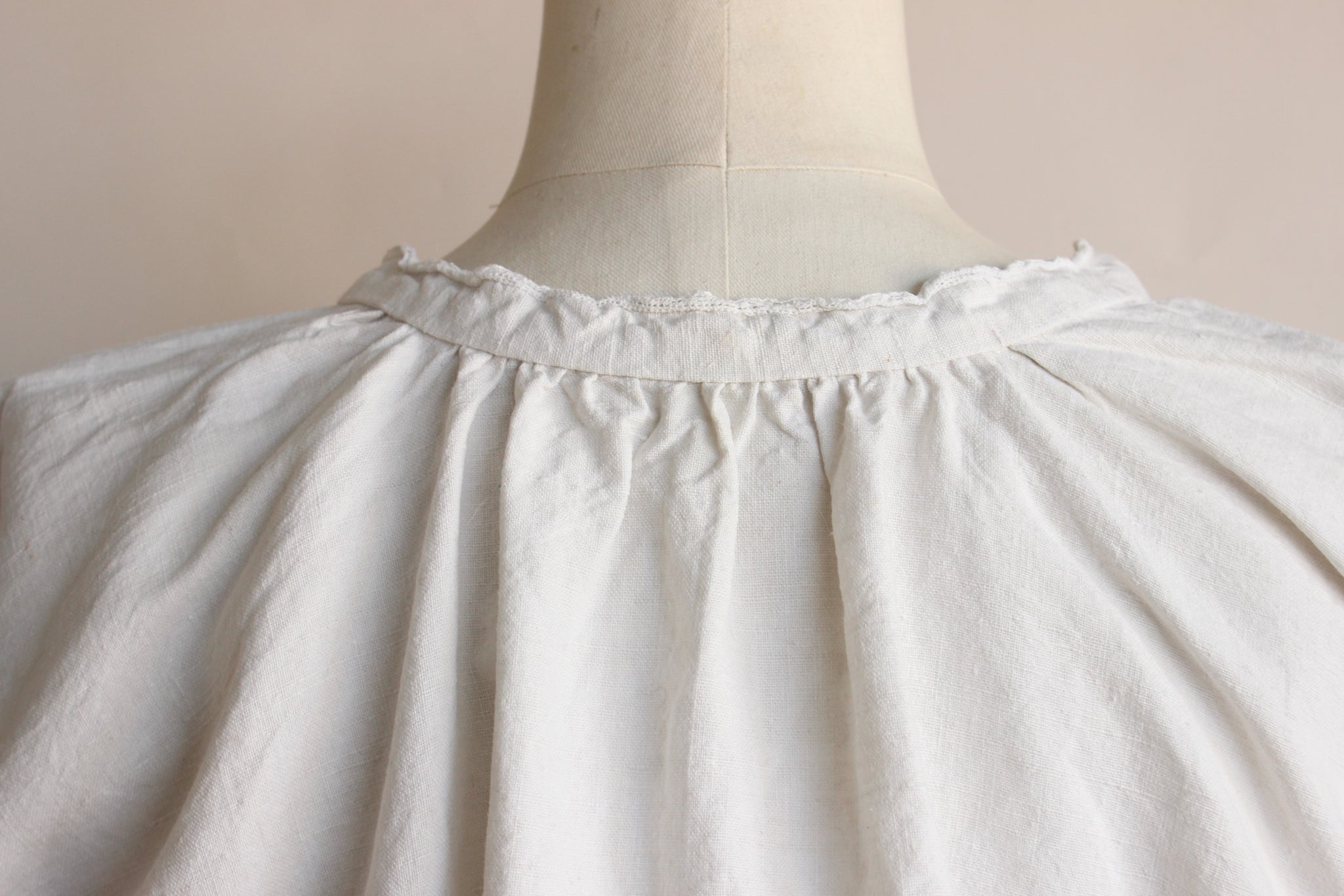 Victorian White Linen Nightgown – Toadstool Farm Vintage
