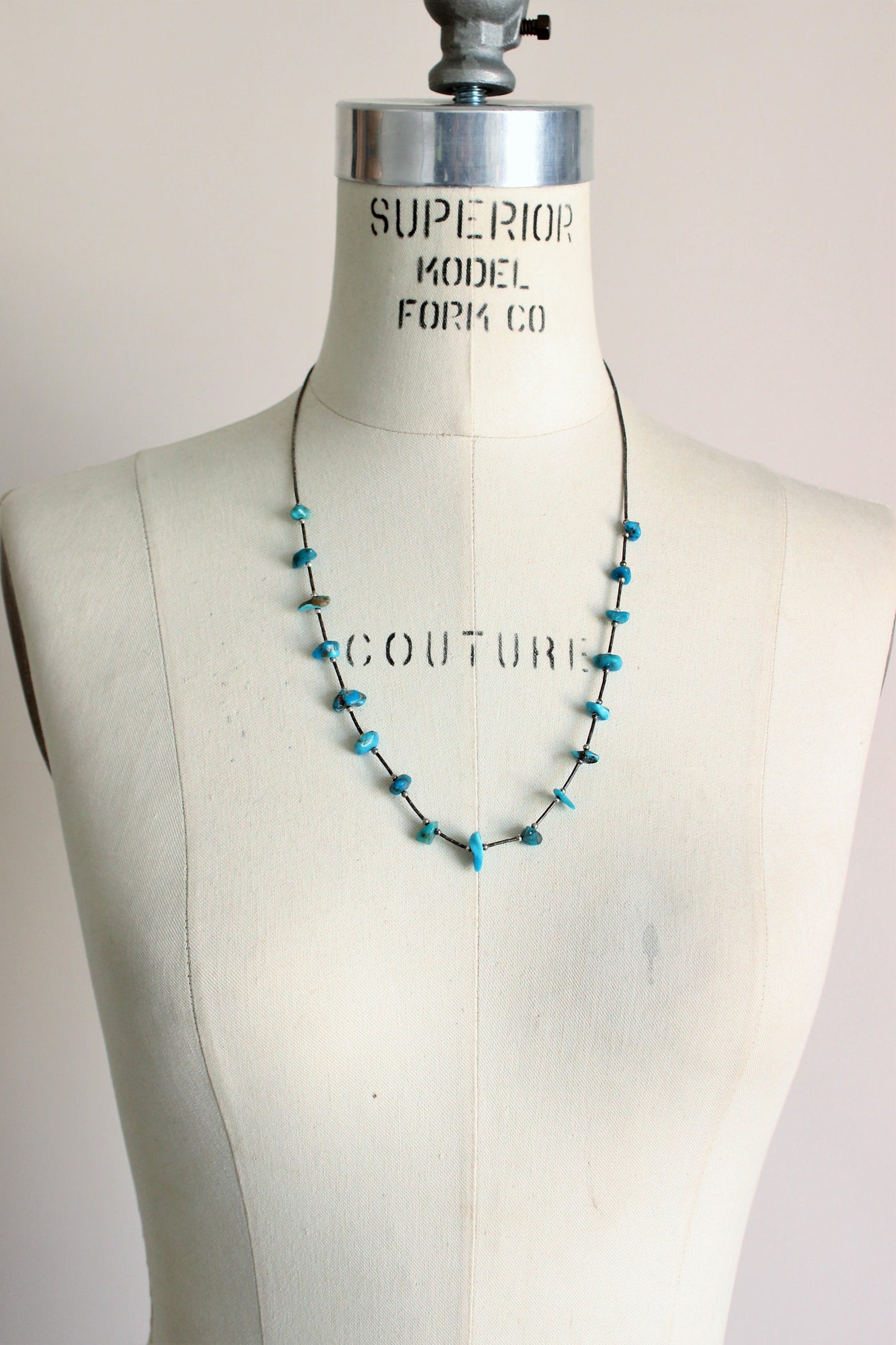 Vintage 1980s 1990s Turquoise Bead Necklace