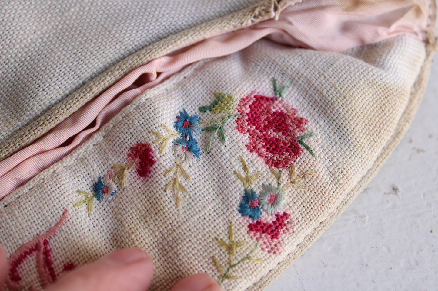 Vintage 1930s 1940s Embroidered Hold All Bag