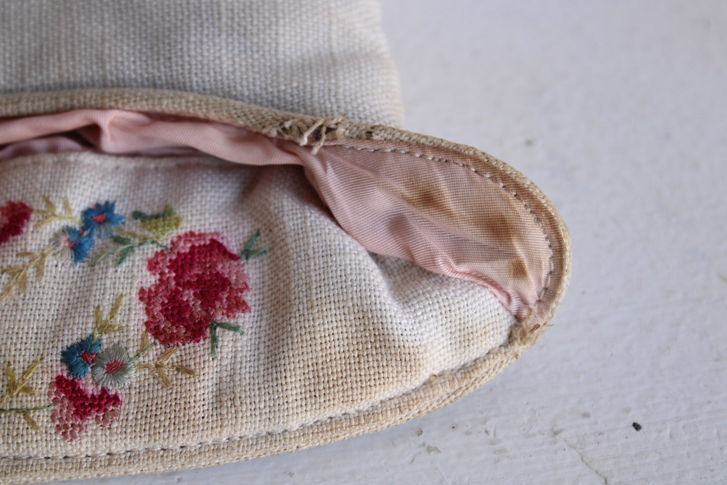Vintage 1930s 1940s Embroidered Hold All Bag