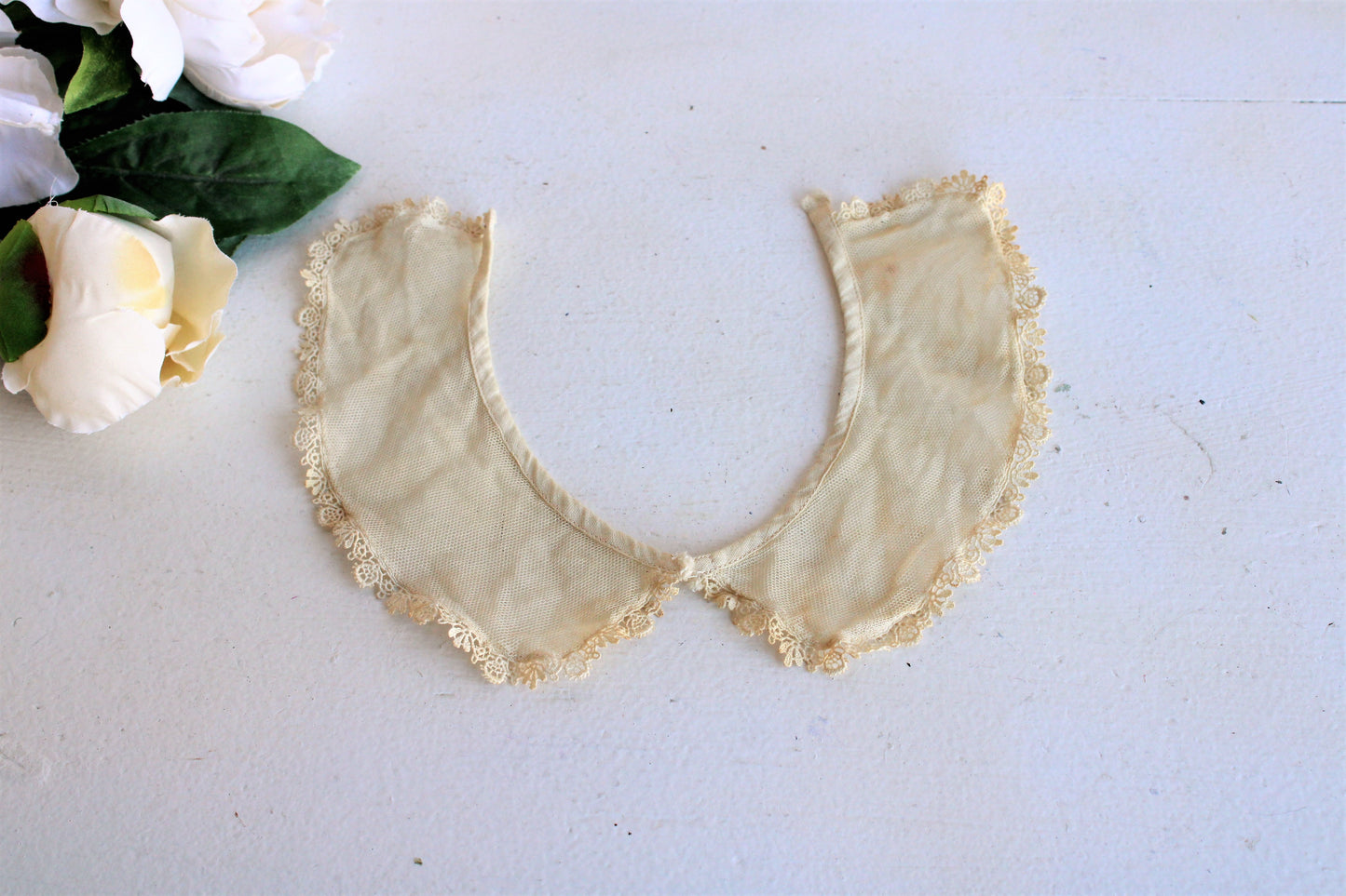 Vintage 1920s 1930s Ivory Lace Collar 