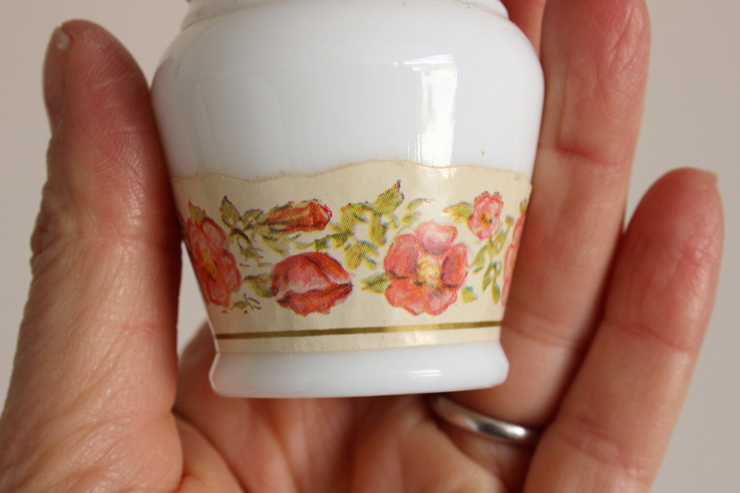Vintage 1960s Avon To A Wild Rose Powder Jar