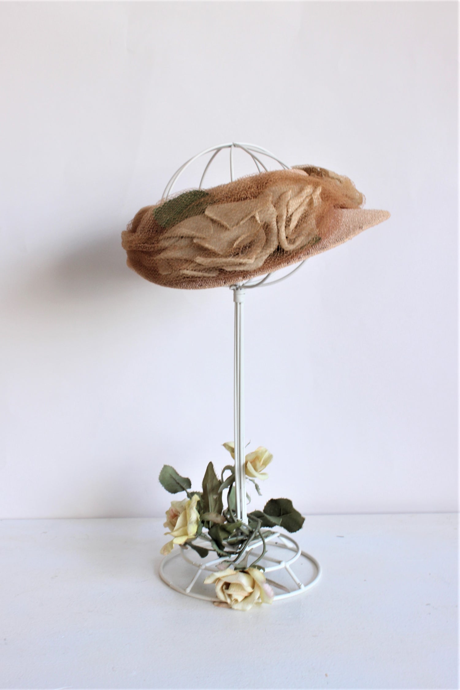 Vintage 1930s Wide Brimmed Hat With Silk Flowers