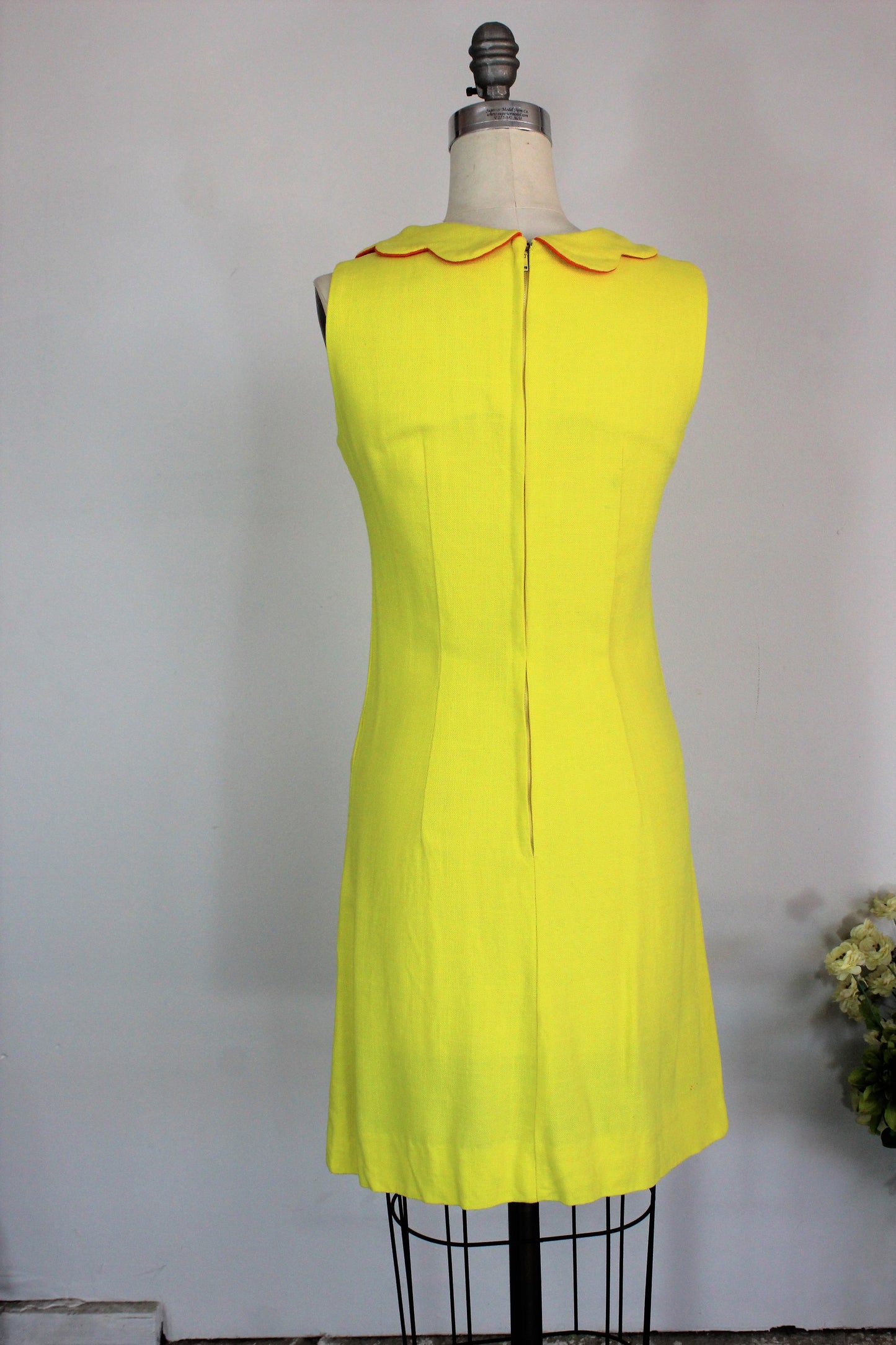 Vintage 1960s Mod Dress in Yellow Barkcloth