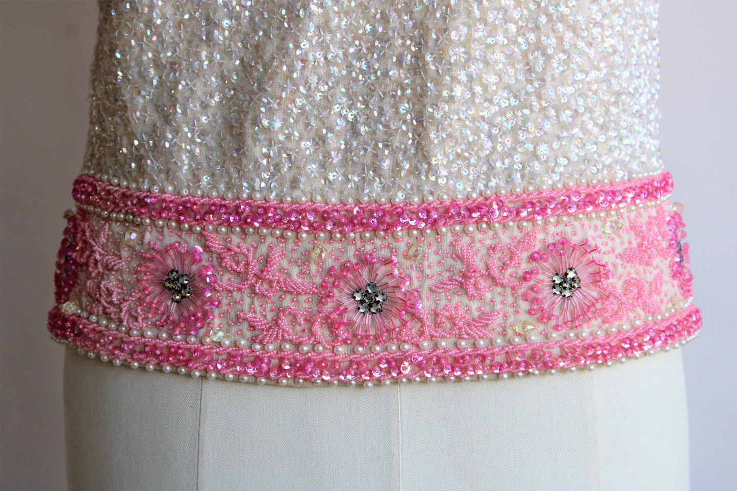 Vintage 1960s Pink and White Beaded Sweater Top
