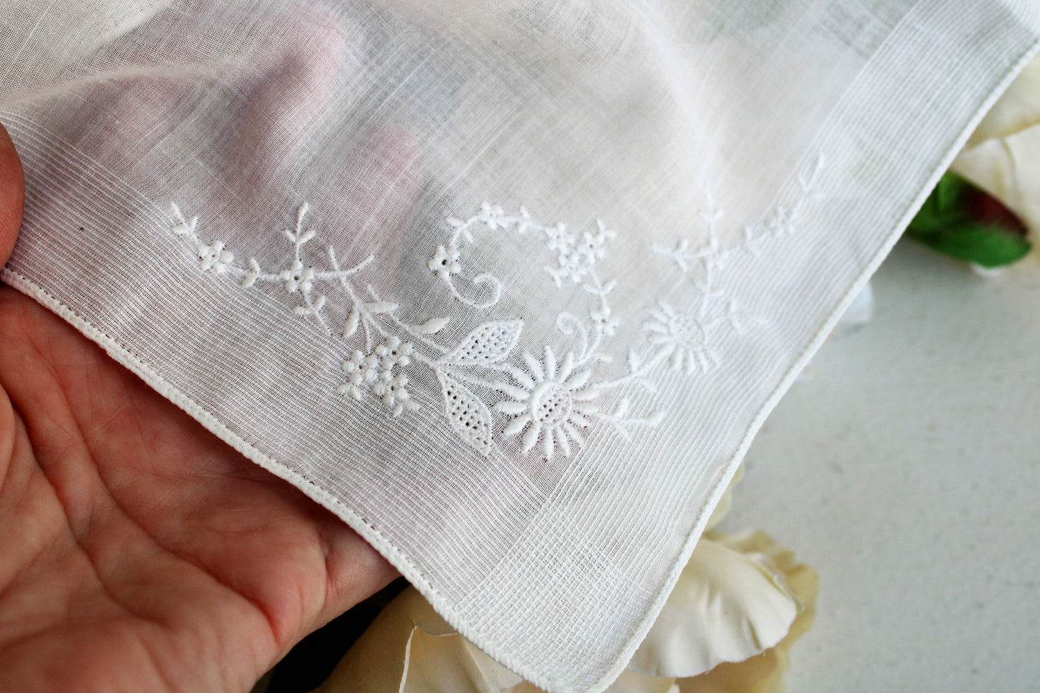 Vintage 1940s 1950s White Embroidered Handkerchief