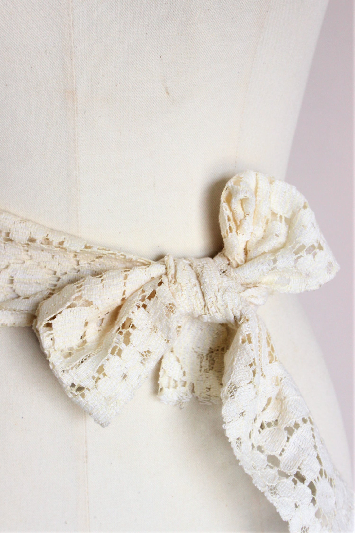 Woodland Rose Headband in Ivory Lace
