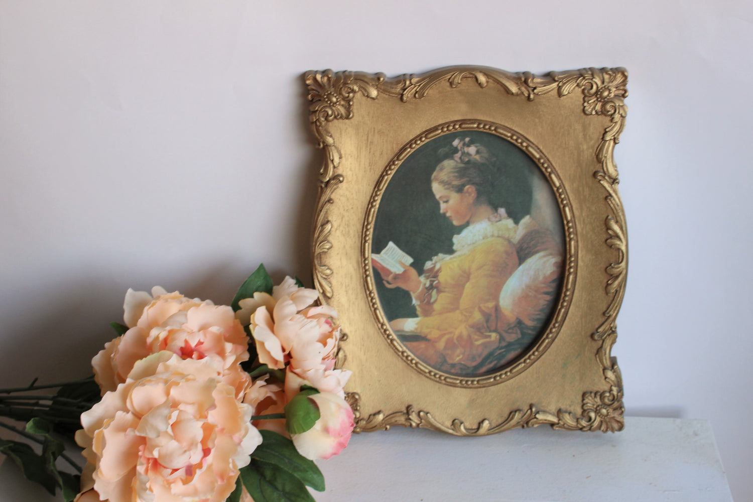 Vintage 1970s Framed Portrait in Gold Syroco Wood by Homco