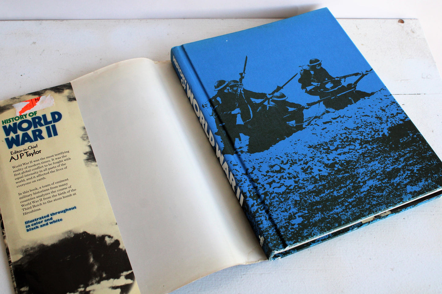 Vintage 1970s " History of World War Two" Book
