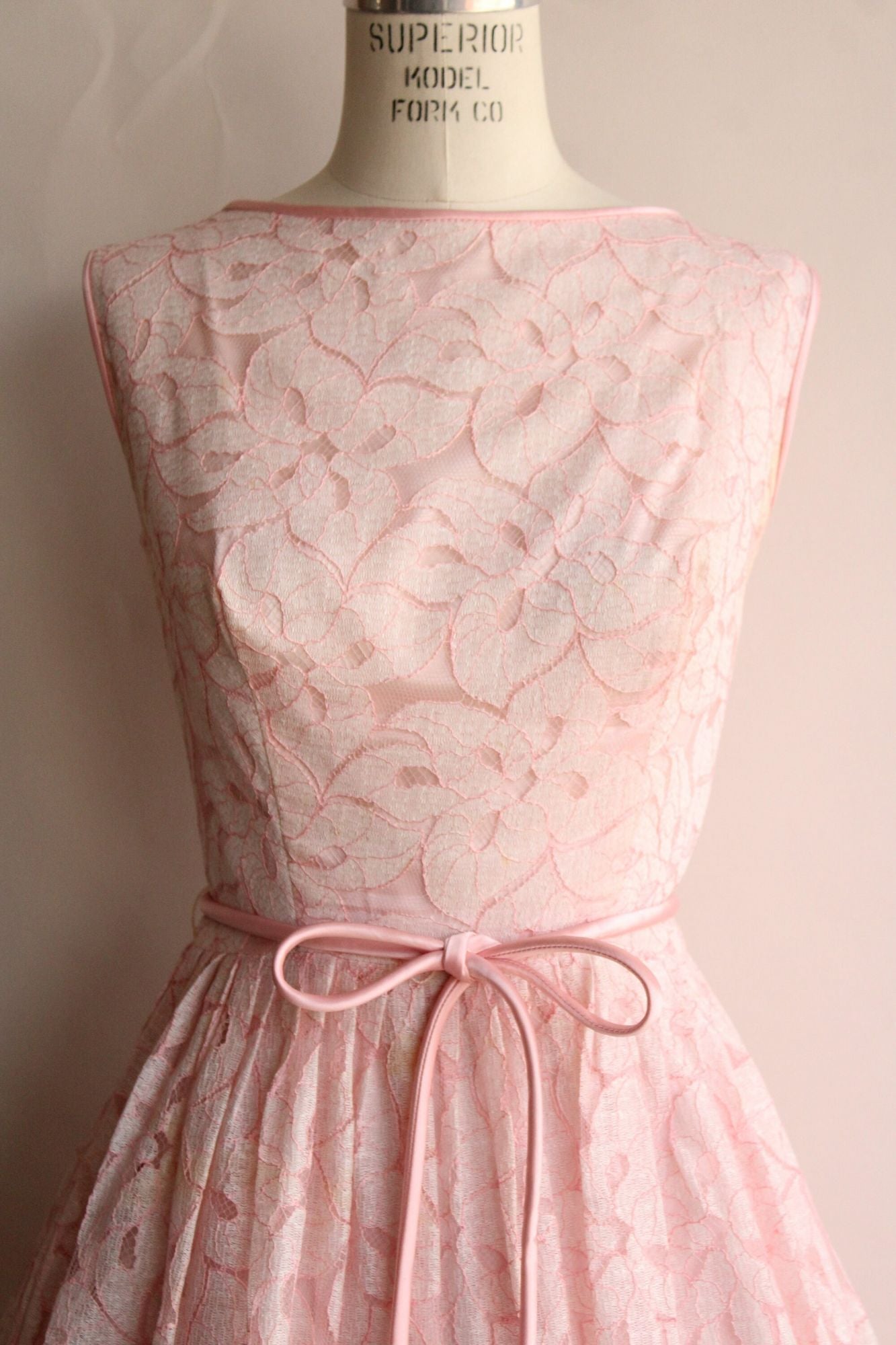 Vintage 1950s 1960s Dress with Belt in Pink Lace