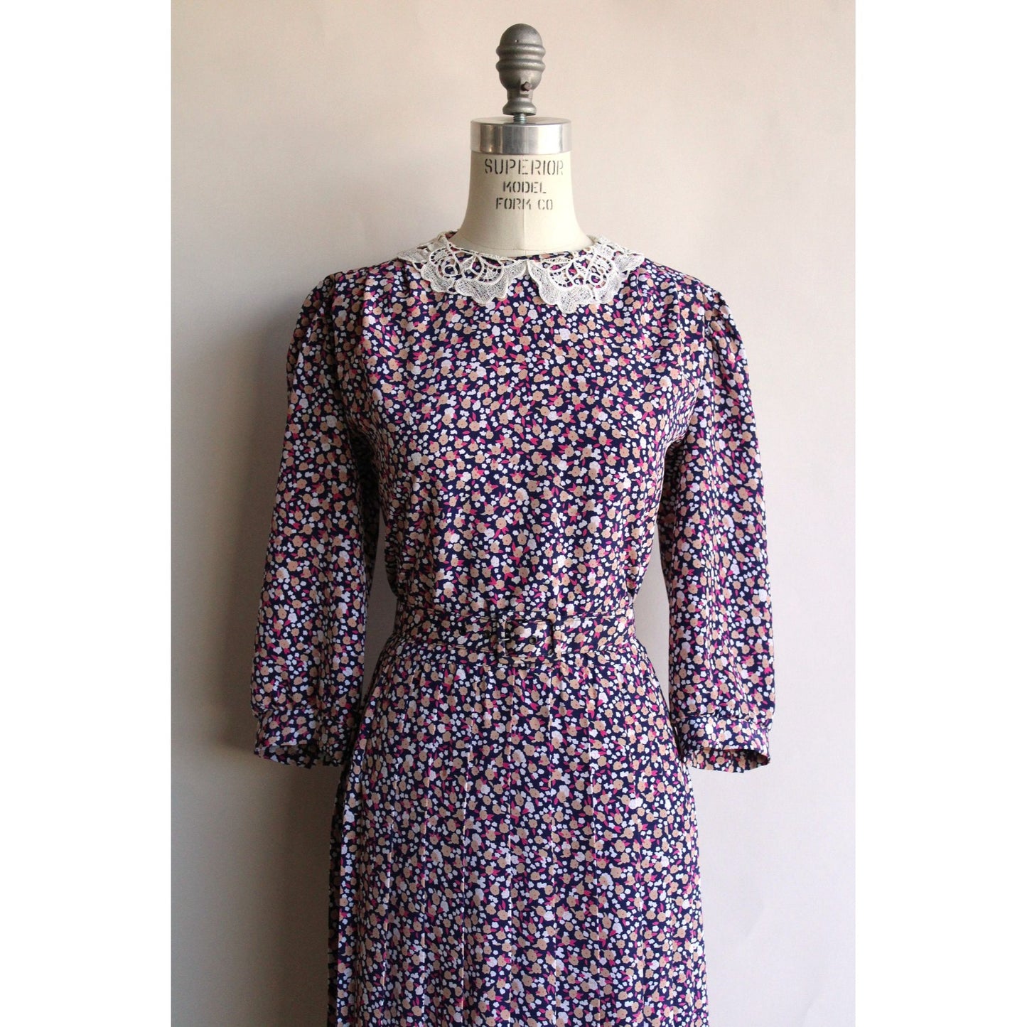 Vintage 1980's Lisa II Floral Print Dress with Belt
