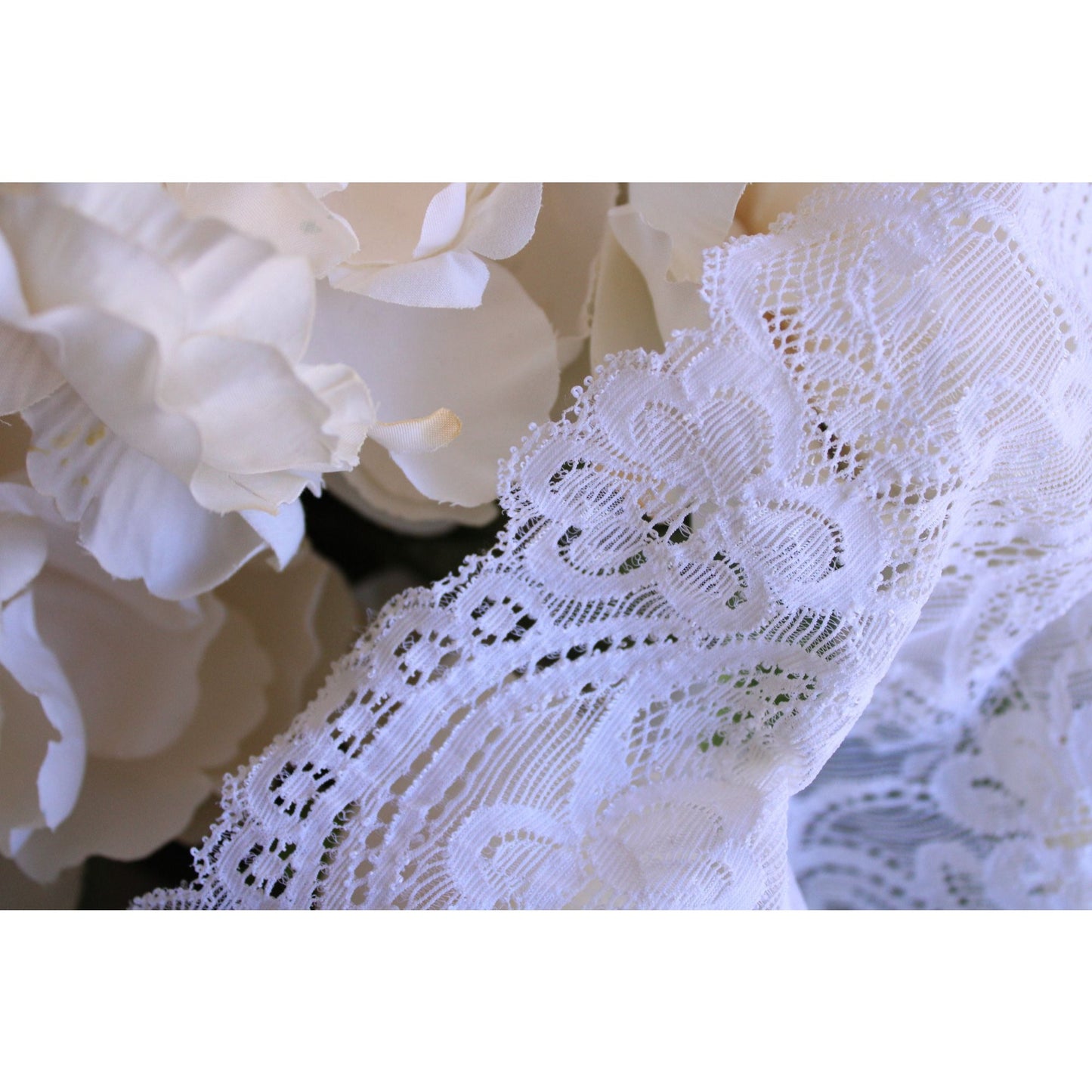 Vintage 1980s 1990s Stretch Lace Trim, White, 2 yards, 6.75" wide