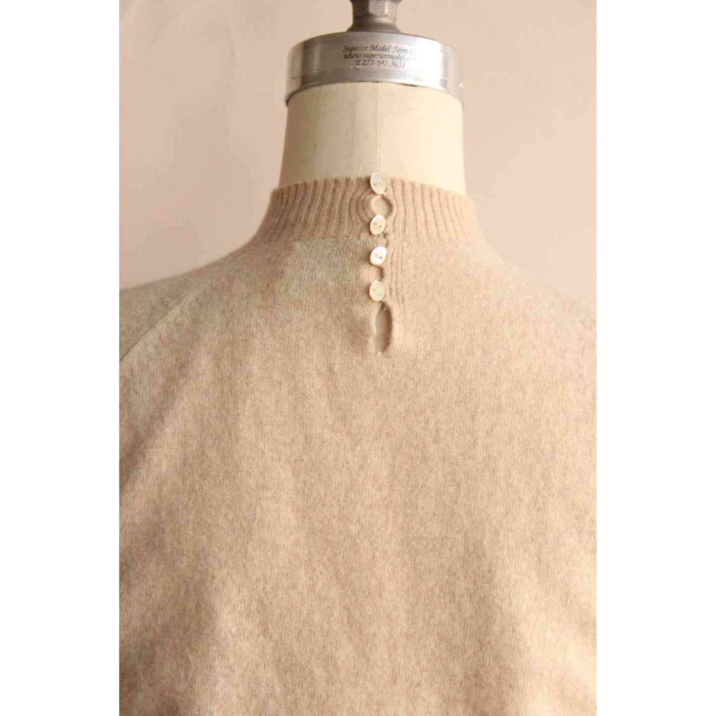 Vintage 1950s Wunda Lam Beige Wool Cashmere Sweater