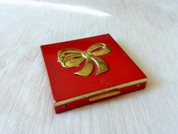 Vintage 1950s Red Brass and Enamel Compact-Toadstool Farm Vintage-50s Compact,50s Makeup,50s Mirrored Compact,Accessory,Enamel Compact,Mirror Compact,Red Compact,Vintage,Vintage Beauty,Vintage Compact